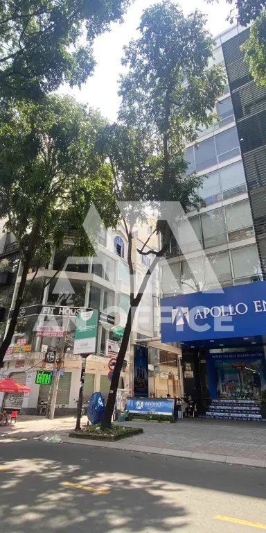 Yến Phượng Tower